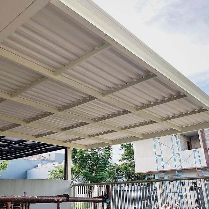 مظلات ساندوتش بانل بأسعار تنافسية في الرياض