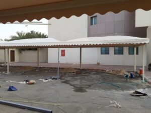 مظلات مدارس حكومية وأهلية في حي العليا الرياض
