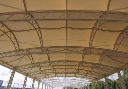 مظلات مدارس حطين بمواصفات حديثة